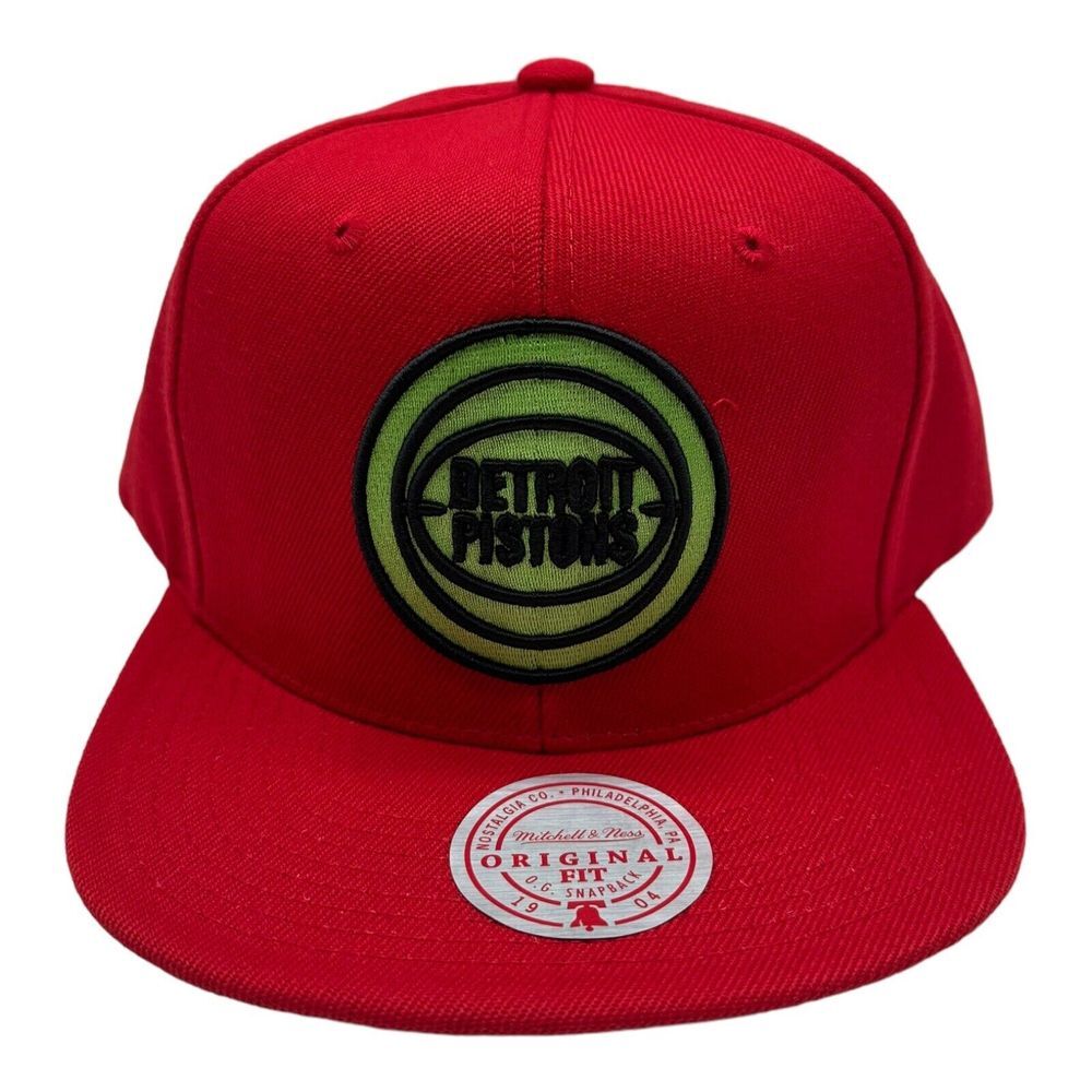 NWT Mitchell & Ness Detroit Pistons NBA Reverse Grinch Snapback Hat Cap Red